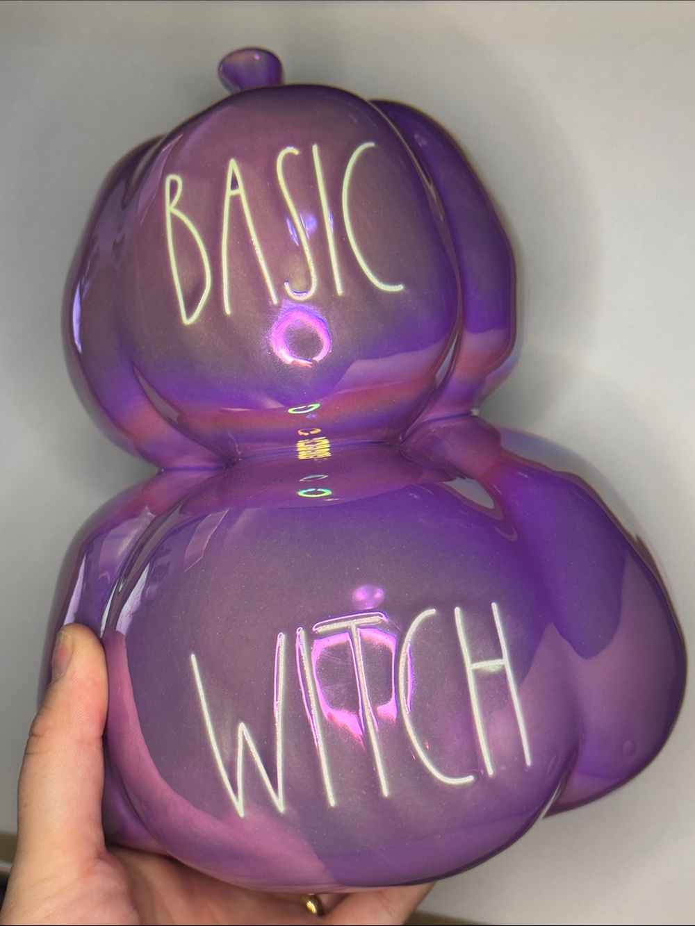 🎃 RARE*”basic witch” 🧙‍♀️ RAE Dunn irridescent purple stacked porcelain pumpkin